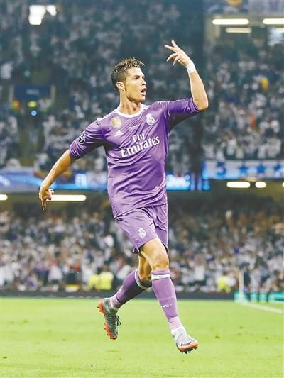 同时以出色 同时以出色